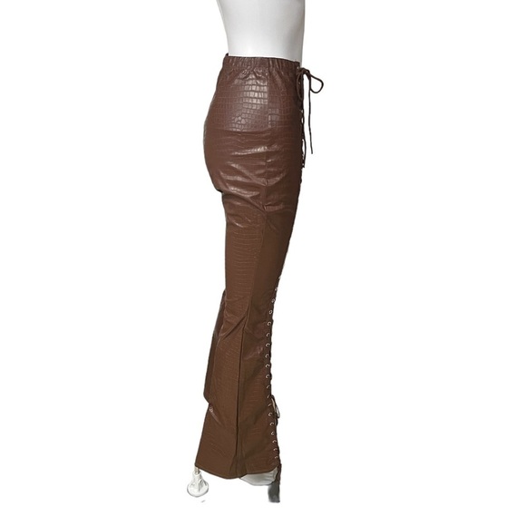 Brown Faux Leather Flares Croc Print Pants
New - Picture 6 of 7